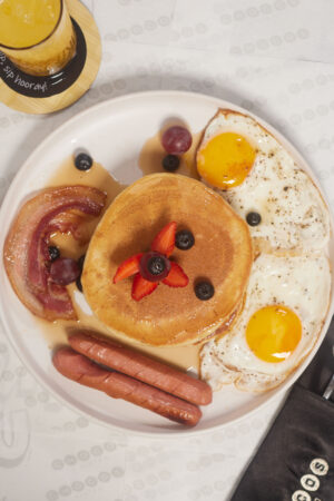 Americana With pancakes